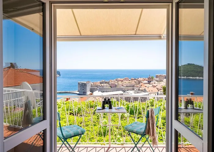 Rose 2 Apartamento *