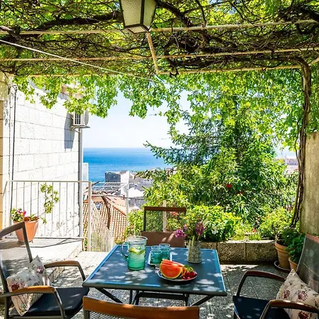 Διαμέρισμα Rose 2